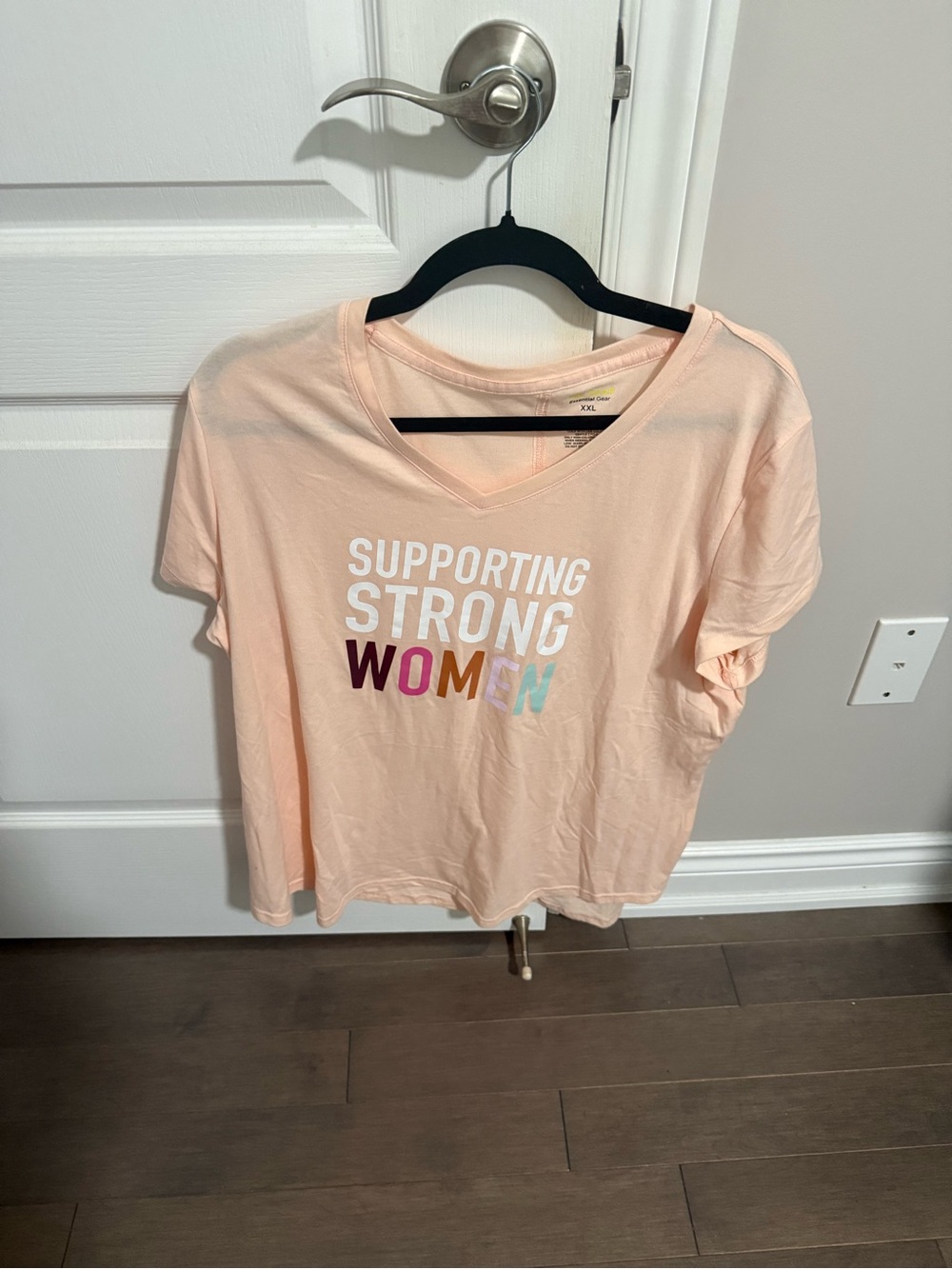tek gear Peach V-Neck 'Supporting Strong Women' Graphic Tee
